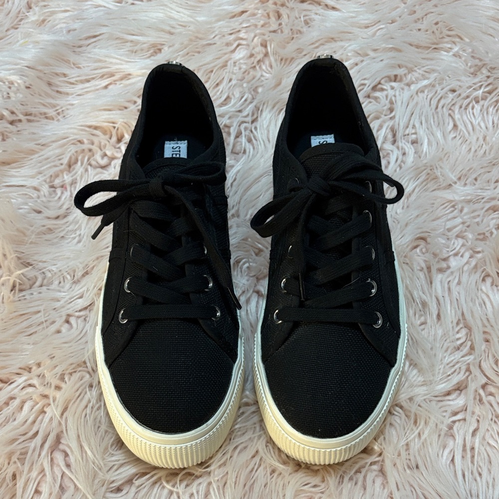 Steve Madden Black and White Sneakers